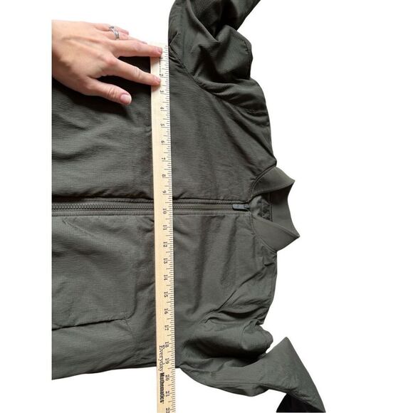 Lululemon Non-Stop Reversible Bomber Jacket size  4 Olive Green - Picture 7 of 12